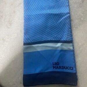Vintage Leo Narducci head scarf or neck scarf